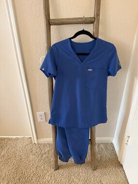 FIGS Ceil Blue Scrub Set Size XS/S